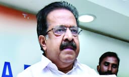 ‘ഓപ്പറേഷന്‍ ട്വിന്‍സു’ മായി രമേശ് ചെന്നിത്തല ; ഇരട്ടവോട്ട് 4,34,000 