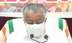 നുണകളുടെ ചീട്ടുകൊട്ടാരം നിര്‍മ്മിക്കുന്ന വാസ്തുശില്‍പികളാണ് പ്രതിപക്ഷം : മുഖ്യമന്ത്രി