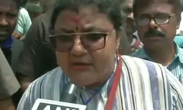 പശ്ചിമബംഗാളില്‍ തൃണമൂല്‍ - ബിജെപി ഏറ്റുമുട്ടല്‍ ; തൃണമൂല സ്ഥാനാര്‍ത്ഥിക്ക് കട്ടയേറ്