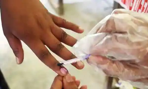 പുതുച്ചേരി വോട്ടെടുപ്പ് ; 53.77 ശതമാനം പോളിംഗോടെ തിരഞ്ഞെടുപ്പ് സമാധാനപരം