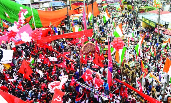 നിലനില്‍ക്കുമോ, നിലംപരിശാകുമോ? ആശങ്കയില്‍ പാര്‍ട്ടികള്‍