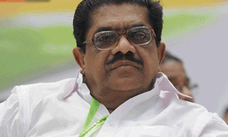 സ്പീക്കറെ ചോദ്യംചെയ്തത് ഖേദകരം; ജലീലിനെ പുറത്താക്കണമെന്നും സുധീരന്‍ 