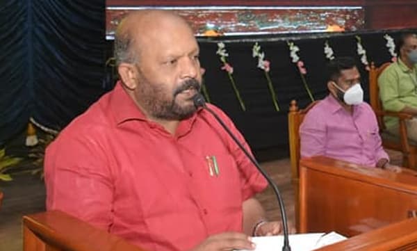 തൃശൂര്‍പൂരം നടത്തും ; ജനങ്ങളെ നിയന്തിക്കാനുള്ള നടപടികള്‍ സ്വീകരിക്കും : വി എസ് സുനില്‍കുമാര്‍