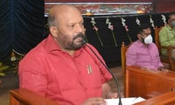 തൃശൂര്‍പൂരം നടത്തും ; ജനങ്ങളെ നിയന്തിക്കാനുള്ള നടപടികള്‍ സ്വീകരിക്കും : വി എസ് സുനില്‍കുമാര്‍