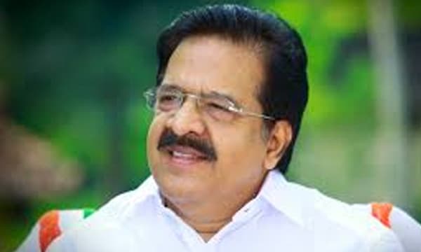 പോസ്റ്റല്‍ ബാലറ്റിലെ വിവരങ്ങള്‍ പുറത്ത് വിടണം ; തിരഞ്ഞെടുപ്പ് കമ്മീഷന് പരാതിയുമാതി രമേശ് ചെന്നിത്തല
