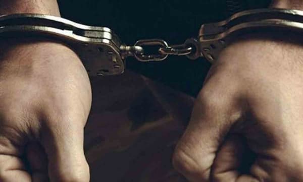 10 ലക്ഷം രൂപക്ക് മകളെ വിറ്റു ; സേലത്ത് ദമ്പതികൾ അറസ്റ്റിൽ 