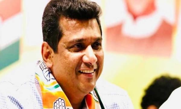 കോവിഡ് ലക്ഷണങ്ങളില്ലാത്ത പ്രമുഖർ മുംബൈയിലെ ആശുപത്രി കിടക്കകൾ കയ്യേറുന്നു : മന്ത്രി അസ്‌ലം ഷെയ്ഖ്