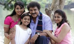 ദൃശ്യം 2 കന്നഡ റീമേക്ക് ഒരുങ്ങുന്നു; രവിചന്ദ്രൻ നായകൻ; ഒപ്പം നവ്യ നായരും 