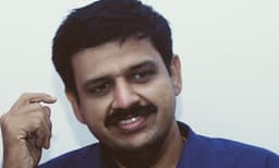 ആചാരങ്ങള്‍ അട്ടിമറിക്കാന്‍ വേണ്ടിയാണ് പൂരം നടത്തിപ്പിന് അപ്രായോഗികമായ നിബന്ധനകള്‍ കൊണ്ടുവന്നത് : സന്ദീപ് വാര്യര്‍