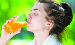 തിളക്കമുള്ള ചര്‍മ്മം സ്വന്തമാക്കാം 