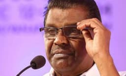 വോട്ട് മുഴുവന്‍ പെട്ടിയിലായ ശേഷം സര്‍ക്കാര്‍ ടെസ്റ്റുകളുടെ എണ്ണം കൂട്ടി : തിരുവഞ്ചൂര്‍ രാധാകൃഷ്ണന്‍