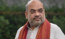 വാക്സിനേഷൻ അടുത്ത ഘട്ടത്തിലേക്ക്; ഉന്നതതല യോഗം വിളിച്ച് അമിത് ഷാ 