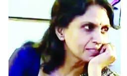 മുന്‍ ഡി.ജി.പി. ശ്രീലേഖ ഓണ്‍ലൈന്‍ തട്ടിപ്പിന്‌ ഇരയായി; ​കേസെടുക്കാതെ പോലീസ് ; സാമൂഹ്യമാധ്യമത്തില്‍ കുറിപ്പിട്ടപ്പോള്‍ പ്രതിയെ പിടിച്ചു