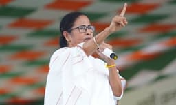 ബംഗാളില്‍ മുഖ്യമന്ത്രി മമത തന്നെ :  മെയ് അഞ്ചിന് സത്യപ്രതിഞ്ജ 