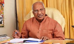 നേമത്ത് തോറ്റതിന് ബിജെപി പ്രവർത്തകരുടെ രോഷം ഒ രാജഗോപാലിന്റെ നേർക്ക്