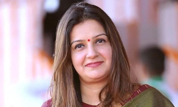 ബംഗാളിലെ അക്രമത്തില്‍ ദേശീയധര്‍ണ്ണയുമായി ബിജെപി ; കോവിഡ് രോഗികള്‍ മതിയായില്ലേയെന്ന് പരിഹാസം