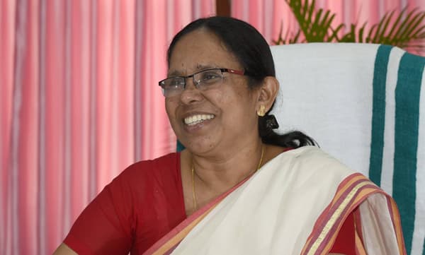 കോവിഡ് മരണത്തിന്റെ കണക്കുകള്‍ മറച്ചുവയ്ക്കാന്‍ശ്രമിച്ചുവെന്ന ആരോപണം തെറ്റ് : കെ കെ ശൈലജ