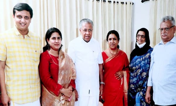ഡി.വൈ.എഫ്‌.ഐയുടെ തലപ്പത്തു നിന്ന്‌ 