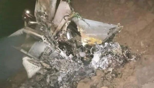 പരിശീലന പറക്കലിനിടെ   വ്യോമസേനയുടെ മിഗ് 21 വിമാനം  തകർന്നു വീണു; പൈലറ്റ് മരിച്ചു 