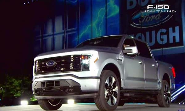 എഫ് 150 ലൈറ്റ്‌നിംഗ് അനാവരണം ചെയ്ത്  ഫോഡ് 