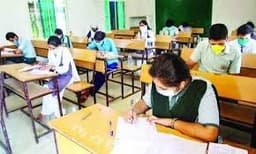 പ്ലസ് വൺ പരീക്ഷയിൽ അന്തിമ തീരുമാനം എടുത്തിട്ടില്ല, നടക്കുന്നത് വ്യാജപ്രചാരണമെന്ന് വിദ്യാഭ്യാസ വകുപ്പ്