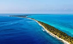 ലക്ഷദ്വീപിലേക്കുള്ള യാത്രകള്‍ക്ക് നിയന്ത്രണം; ഇന്‍ര്‍നെറ്റ് വിച്ഛേദിച്ചേക്കും