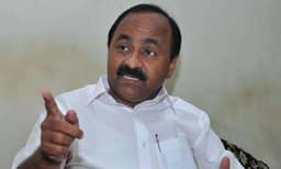 ഡ്രാക്കോണിയന്‍ നിയമം അറബിക്കടലില്‍ എറിയണമെന്ന് സതീശന്‍ ; ഇന്ന് ലക്ഷദ്വീപ് നാളെ കേരളമെന്ന് കുഞ്ഞാലിക്കുട്ടി