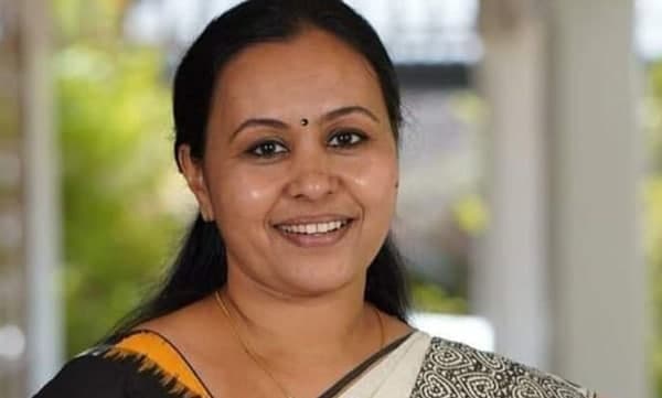 കിടപ്പുരോഗികള്‍ക്ക് വാക്സീന്‍ വീടുകളിലെത്തി നല്‍കും; മാര്‍ഗനിര്‍ദേശം പുറപ്പെടുവിച്ച് ആരോഗ്യവകുപ്പ് 