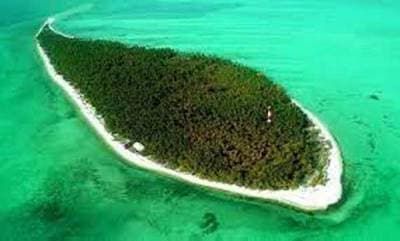 പ്രതിഷേധങ്ങൾ അവഗണിച്ചും ലക്ഷദ്വീപിൽ കോവിഡ് കർഫ്യൂ പ്രഖ്യാപിച്ച് ഭരണകൂടം 