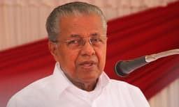 ഓണ്‍ലൈന്‍ വിദ്യാഭ്യാസം : മുഴുവന്‍ പ്രദേശങ്ങളിലും ഇന്റര്‍നെറ്റ് ലഭ്യമാക്കാന്‍ സമയബന്ധിത പദ്ധതി തയ്യാറാക്കും : മുഖ്യമന്ത്രി 