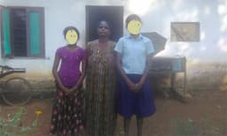 നിര്‍ധനയായ വീട്ടമ്മയും പെണ്‍മക്കളും ചോര്‍ന്നെലിക്കുന്ന വാടകവീട്ടില്‍; ഉപജീവനത്തിനായി കാരുണ്യമതികളുടെ മുന്നില്‍