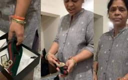 ഒരു ബെൽറ്റിന് 35000 രൂപയോ...! ഇത് 150ന് കിട്ടിയേനെ’; മകളുടെ ഷോപ്പിങ് കണ്ട് കണ്ണു തള്ളി അമ്മ...