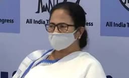 നന്ദിഗ്രാമില്‍ സുവേന്ദു അധികാരിയുടെ വിജയത്തിനെതിരേ ബംഗാള്‍ ഹൈക്കോടതിയില്‍ ഹര്‍ജി ; ബിജെപിയുമായി മമത തുറന്ന യുദ്ധത്തിന് 