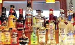 സംസ്ഥാനത്ത് ബാറുകളില്‍ മദ്യത്തിന് 15 ശതമാനം വില വര്‍ദ്ധിപ്പിച്ചു