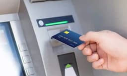 എടിഎം ഡെപ്പോസിറ്റ് മെഷീനുകളില്‍ നിന്ന് തട്ടിപ്പ് വ്യാപകം : പ്രവര്‍ത്തനം മരവിപ്പിച്ച് എസ് ബി ഐ