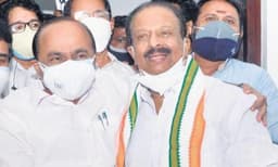 സുധാകരൻ വാക്‌പോര് നിർത്തണം ; ഈ സമയത്ത് ഇത്തരത്തിലുള്ള വിഷയങ്ങൾ ചർച്ച ചെയുന്നത് ജനങ്ങൾക്ക് മടുപ്പുളവാക്കുമെന്ന് പാർട്ടി 