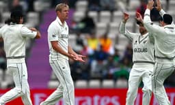 ജമീസണ്‍ 'അഞ്ചെയ്തു', കോഹ്‌ലിപട വീണു: ആദ്യ ഇന്നിങ്‌സില്‍ ഇന്ത്യ 217 ന് പുറത്ത് 