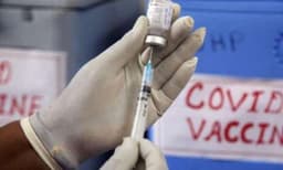 സൗജന്യ വാക്‌സീന്‍ ലഭ്യമാക്കിയതിന് പ്രധാനമന്ത്രിക്ക് നന്ദി പറഞ്ഞ് ബാനറുകള്‍ സ്ഥാപിക്കാന്‍ നിര്‍ദേശിച്ച യുജിസി; പ്രതിക്ഷേധവുമായി ശിവസേന