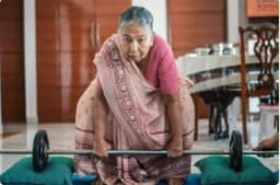 'പ്രായമൊക്കെ വെറും നമ്പരല്ലേ...': വൈറലായി 'വെയ്റ്റ് ലിഫ്റ്റിംഗ് മുത്തശ്ശി'