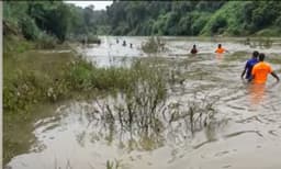 കടലുണ്ടിപുഴയില്‍ കുളിക്കാനിറങ്ങിയ നാല് കുട്ടികള്‍ ഒഴുക്കില്‍പെട്ടു; രണ്ട് പേര്‍ മരിച്ചു; ഒരാളെ കാണാതായി