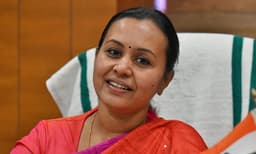 ആരോഗ്യപ്രവര്‍ത്തകര്‍ക്ക് നേരെയുള്ള അതിക്രമങ്ങള്‍ അംഗീകരിക്കാന്‍ കഴിയില്ല; കര്‍ശനനടപടിയെന്ന് ആരോഗ്യമന്ത്രി