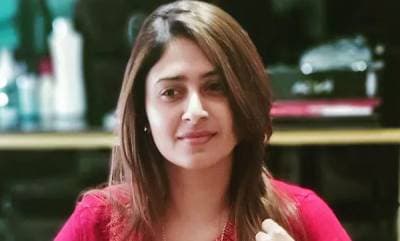 രാജ്യദ്രോഹ കേസ്; ആയിഷ സുൽത്താനയുടെ മൊബൈൽ ഫോൺ പൊലീസ് പിടിച്ചെടുത്തു 