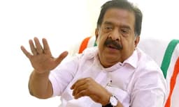 കോവിഡ് വാക്സീന്‍ ക്ഷാമം രൂക്ഷം: സര്‍ക്കാര്‍ അടയന്തിര നടപടി എടുക്കണം: രമേശ് ചെന്നിത്തല