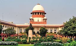 കുടിയേറ്റ തൊഴിലാളികള്‍ക്ക് റേഷന്‍ നല്‍കണം ; സുപ്രീംകോടതി  