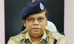 ലോക്‌നാഥ്‌ ബെഹ്റ നാളെ വിരമിക്കുന്നു;  നാലു ഉയര്‍ന്ന തസ്തികകളില്‍ ജോലി ചെയ്ത ഏക വ്യക്തി, പോലീസിലെ ആധുനികവല്‍ക്കരണത്തിന്റെ ശില്പി