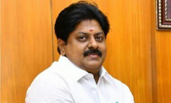 നടിയുടെ പീഡന പരാതിയില്‍ കുടങ്ങിയ മൂന്‍ മന്ത്രിയ്ക്ക് ജയിലില്‍ സുഖവാസം ; വിവാദമായപ്പോള്‍ സബ്ജയിലില്‍ നിന്നും സെന്‍ട്രല്‍ ജയിലിലേക്ക് മാറ്റി