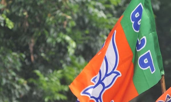 യുപി തെരഞ്ഞെടുപ്പ് ഏതു വിധത്തിലും ജയമുറപ്പിക്കണം ; ‘പന്നക്കമ്മറ്റി’ യുമായി ബിജെപി ; വോട്ടേഴ്‌സ് ലിസ്റ്റിലെ പേജ് വെച്ച് ചുമതലക്കാര്‍ 