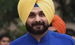 വൈദ്യുതിപ്രതിസന്ധിക്ക് കാരണം ഭരണപരാജയമെന്ന് സിദ്ധു ​‍; വീട്ടിലെ എട്ടു ലക്ഷത്തിന്റെ ബില്‍ അടച്ചിട്ട് വാചകമടിക്കാന്‍ പിപിസിഎല്‍ 