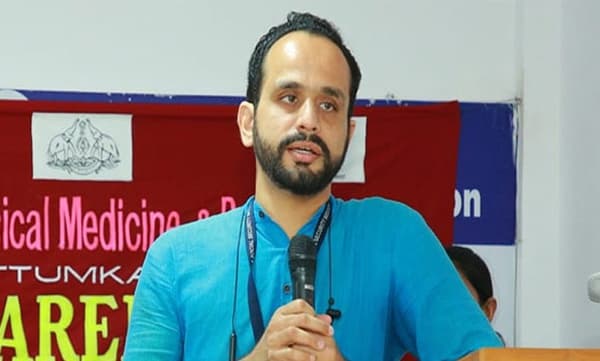 സാമൂഹിക സുരക്ഷാ മിഷനിൽ നിന്ന്  ഡോ. മുഹമ്മദ് അഷീലിനെ മാറ്റി ; മാറ്റം ആരോഗ്യ വകുപ്പിലേക്ക് 