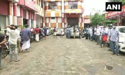 ബെവ്‌കോ ഔട്ട്‌ലെറ്റുകളില്‍ തിരക്ക് നിയന്ത്രിക്കാന്‍ പത്തിന നിര്‍ദേശവുമായി സര്‍ക്കാര്‍ 
